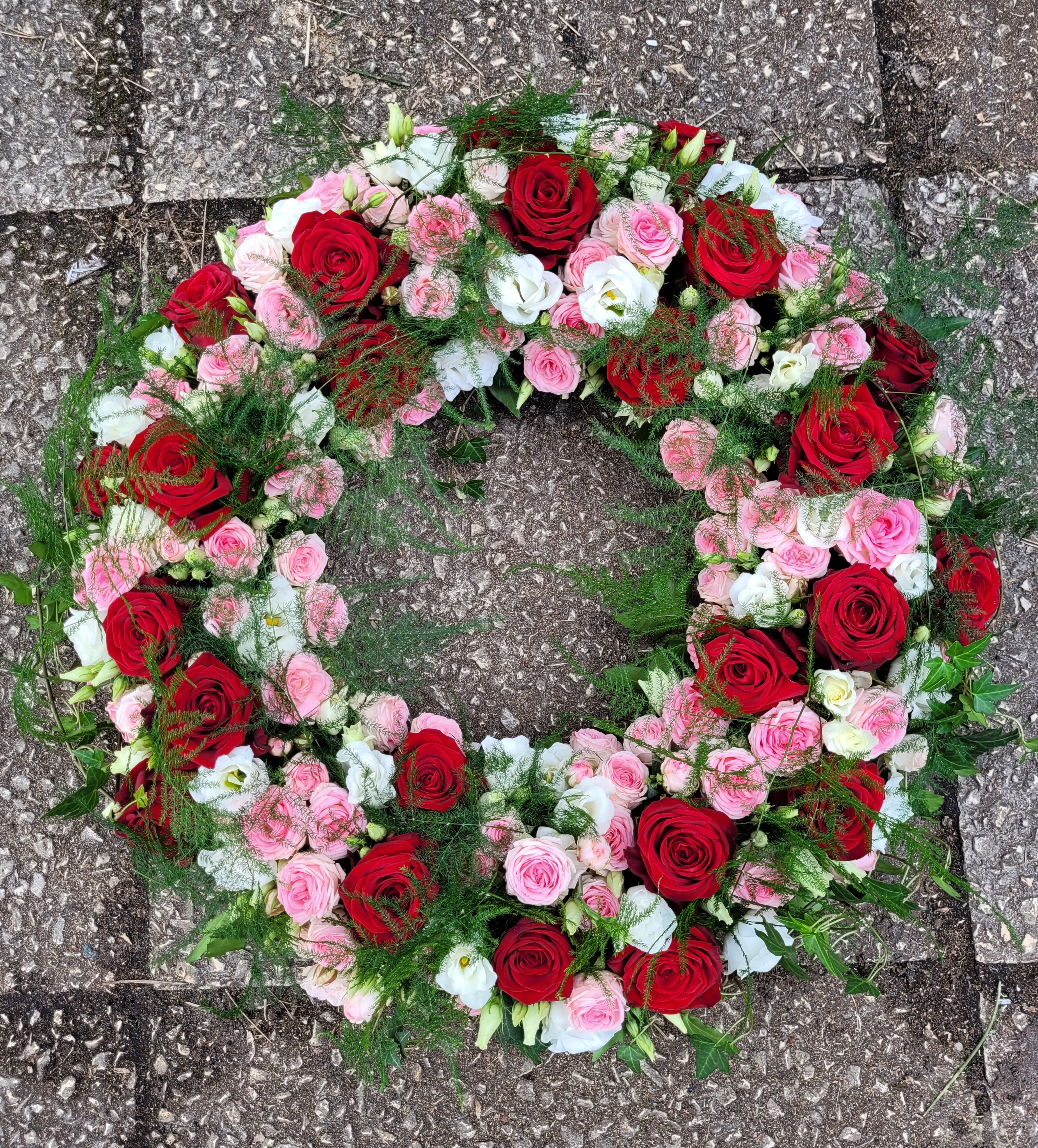 Blütenkranz Trauerfloristik